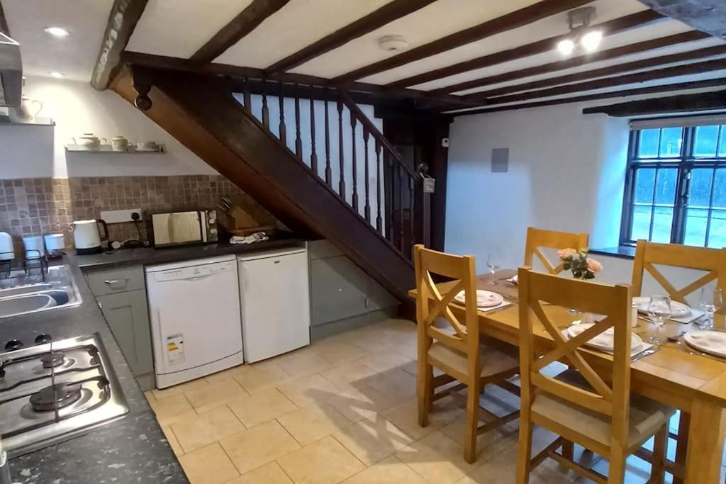 Peak District - 1 Harrow Cottage - Great Longstone Buitenkant foto