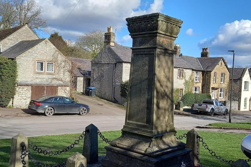 Peak District - 1 Harrow Cottage - Great Longstone Buitenkant foto